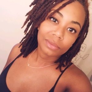 Meet your Posher, Niquita